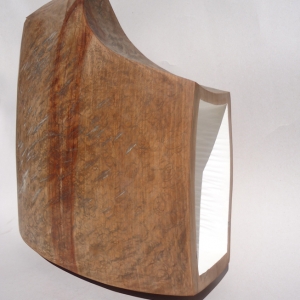 https://www.berzeimre.info/files/gimgs/th-5_01-Héj szobor I_ (Halandó),fa,40x30x13cm,2012.jpg